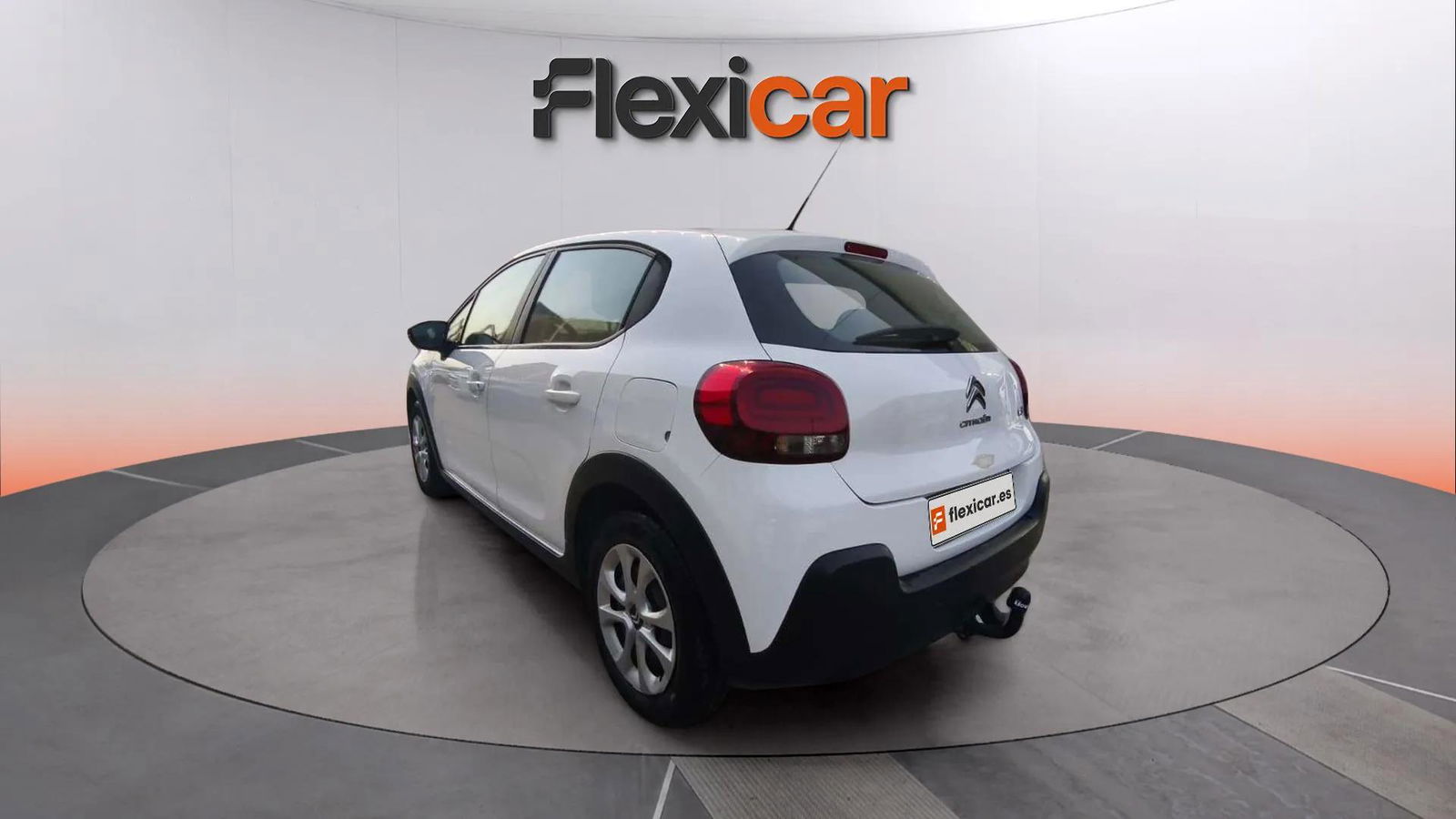 https://cdn-flexicar.caraffinity.it/public_appraisal_images_pro/images/stock/208930/EFiYJCH3E9__WhatsApp Image 2025-10-13 at 21.13.20.jpg
